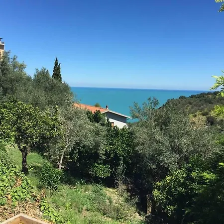 Newly Remodelled Loft / Casa Costa Dei Trabocchi *
